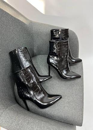 Ботильоны из итальянской кожи и замши женские на каблуке булавки