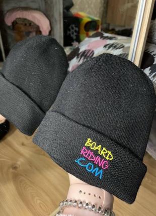 Скейтерская шапка