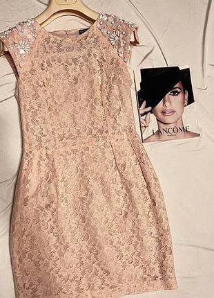 Шикарное нежное платье