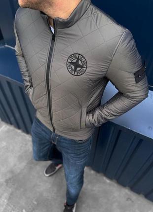 Трендовая куртка stone island