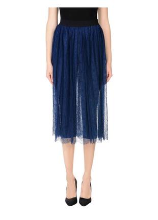 Мереживна спідниця міді