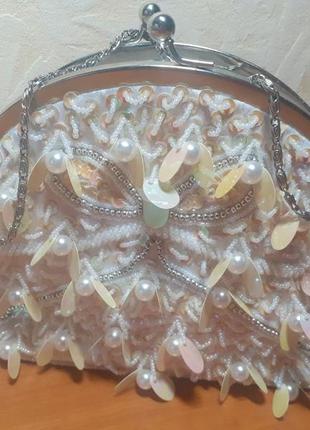 Сумочка невесты и перчатки