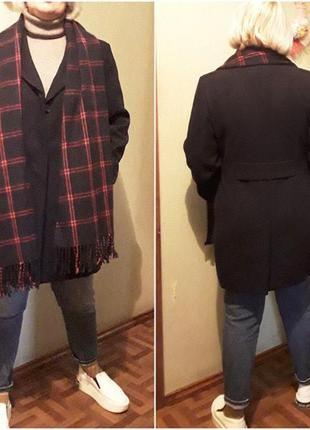 Теплий шарф в клітку