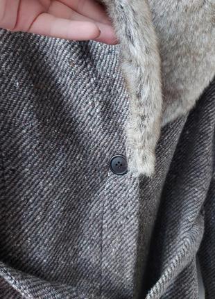 Трендовое брендовое винтажное коричневое длинное шерстяное пальто с меховым воротником7 фото