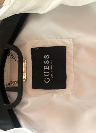 Курточка guess ( оригинал)4 фото