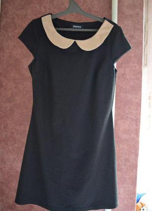 Маленькое черное платье с воротничком1 фото