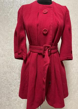 Оригинальное женское пальто moschino1 фото