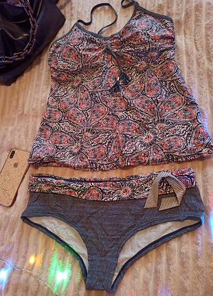 Купальник маєчка трусики шортики