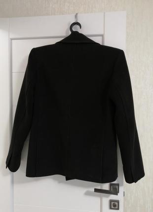 Продам мужское чёрное пальто/бушлат зимнее, короткое daniela ryale.3 фото