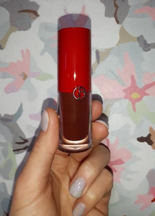 Жидкая губная помада giorgio armani lip magnet second skin intense matte3 фото