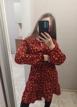 Яскраве незвичайне плаття від фірми papaya