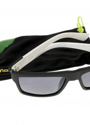 Чоловічі сонцезахисні окуляри uv400 з чохлом і серветкою viahda glasses чорний-сірий