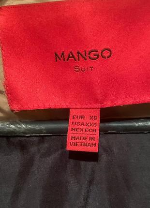 Пальто mango дутое стёганное золотистого цвета xs5 фото