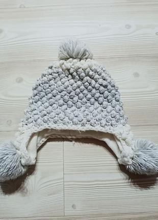 Зимняя теплая шапка