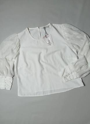 Білосніжка блуза з об'єднання ємними рукавами stradivarius3 фото