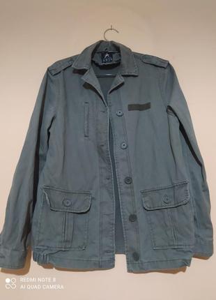 Оливковый ветровка в стиле милитари  пиджак куртка  куртка с карманами