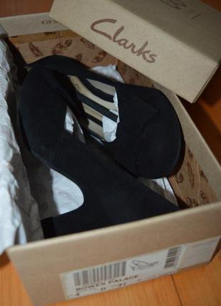 Туфлі clarks