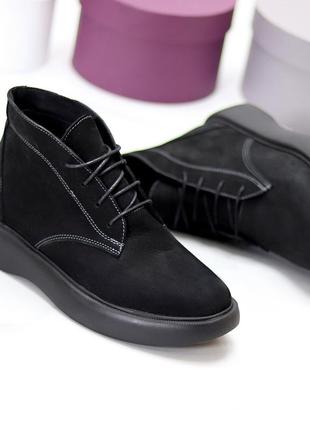 Трендовые женские черные ботинки натуральный нубук низкий ход