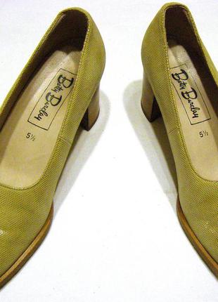Туфли женские бежевые betty baralay