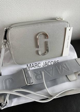 Marc jacobs silver premium премиальная женская сумка марк якобс серебристая3 фото