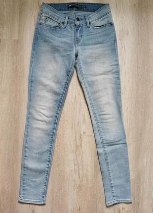 Джинси levis