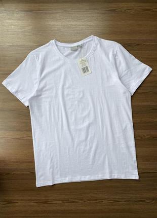Біла базова чоловіча футболка відмінної якості