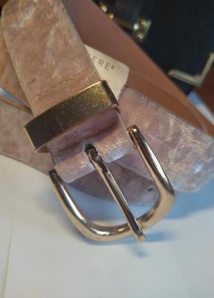 Ремань почс с золотой пряжкой пыльно розовый велюровый плюш