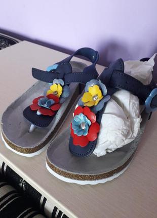 Босоножки босоніжки