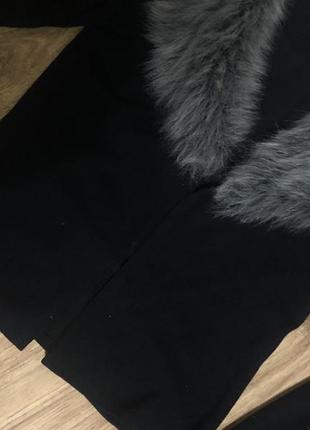 Кардиган з хутряним коміром