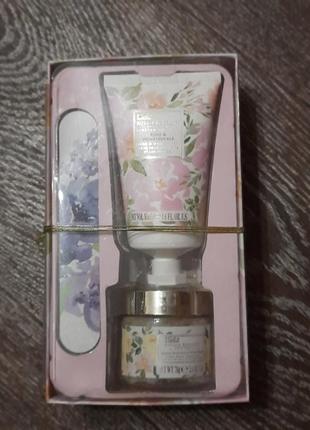 Baylis & harding royalevgarden bouquetподарочный набір для рук і нігтів пилка + крем+ кристали