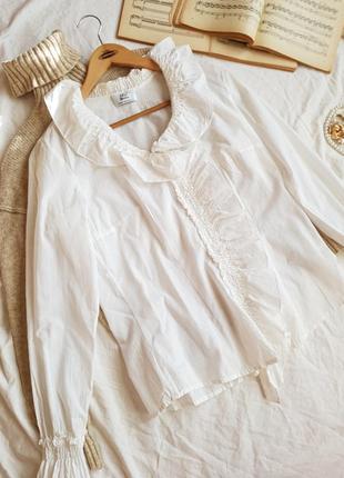 Белая винтажная блуза из жабо нарядная рубашка