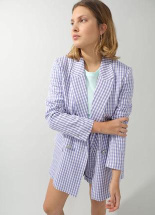 Лавандовый лиловый костюм в клетку пиджак шорты