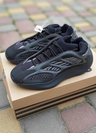 Жіночі кросівки adidas yeezy 700 v3 чорні / жіночі кросівки