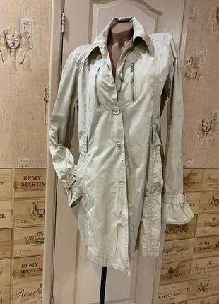 Світлий Плащ post card італія