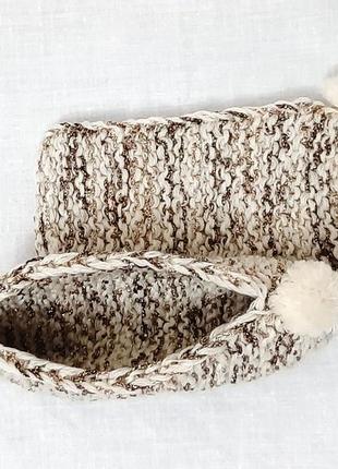 Симпатичные носки детские вязаные теплые белые с золотисто-коричневой нитью на 4-х литров