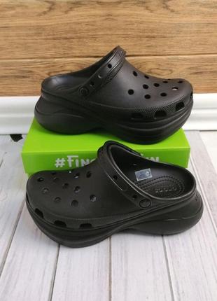 Женские кроксы сабо crocs classic bae clog белый черный8 фото