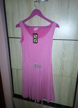 Красиве рожеве плаття 2