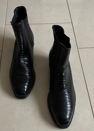 Ботинки кожаные размер 38