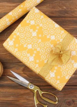 Подарочная бумага "белый орнамент на оранжевом" германия, рулон 9.14 м*70 см