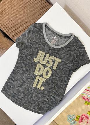 Футболка от nike