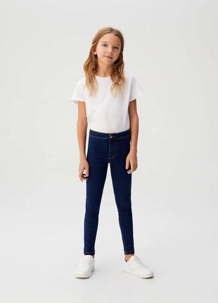 Детские джинсы mango.