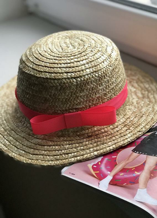 Соломенная шляпа женская канотье с коралловым бантом1 фото