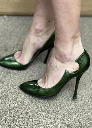 Лакові туфлі sergio rossi