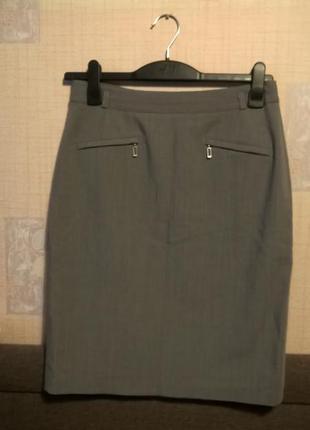 Классическая узкая деловая  юбка светло-серая1 фото