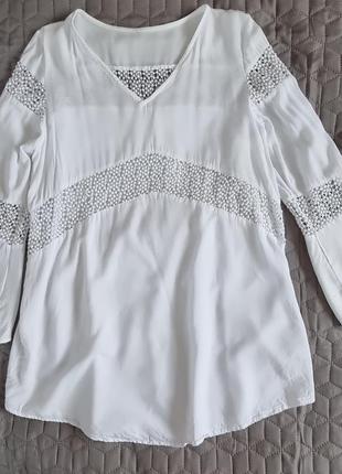 Біла сукня туніка