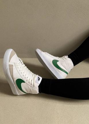 Жіночі високі шкіряні біло-зелені кросівки nike blazer high 77🆕