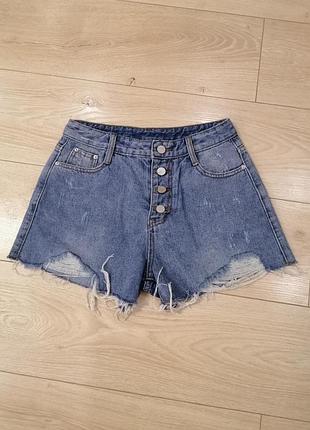 Шорті