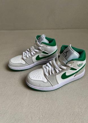 Nke jordan 1 retro white green брендовые серые кроссовки джордан с зелёной подошвой найк трендові жіночі високі кросівки10 фото