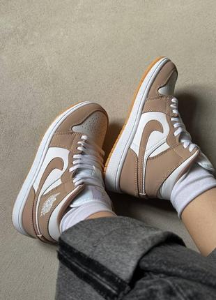 Nike jordan 1 retro beige брендовые бежевые высокие кроссовки джордан найк бежеві круті жіночі високі кросівки унісекс9 фото