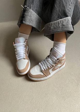 Nike jordan 1 retro beige брендовые бежевые высокие кроссовки джордан найк бежеві круті жіночі високі кросівки унісекс7 фото